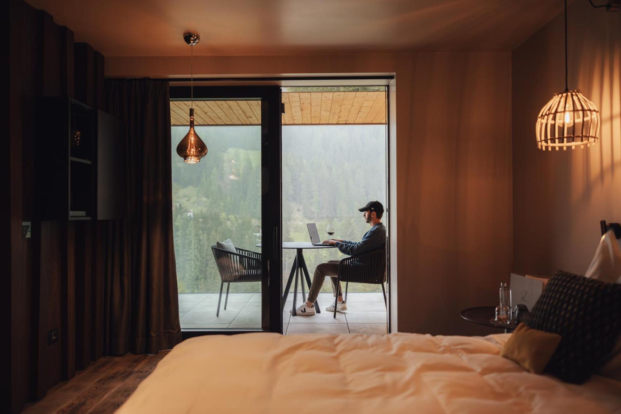 Latemar - Hotel Suites Spa โซรากา ภายนอก รูปภาพ